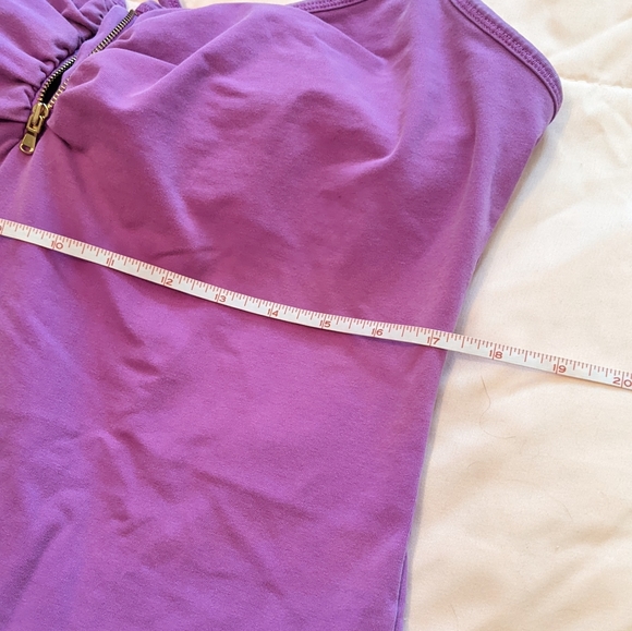 VS RARE Yoga Cami - Picture 6 of 10